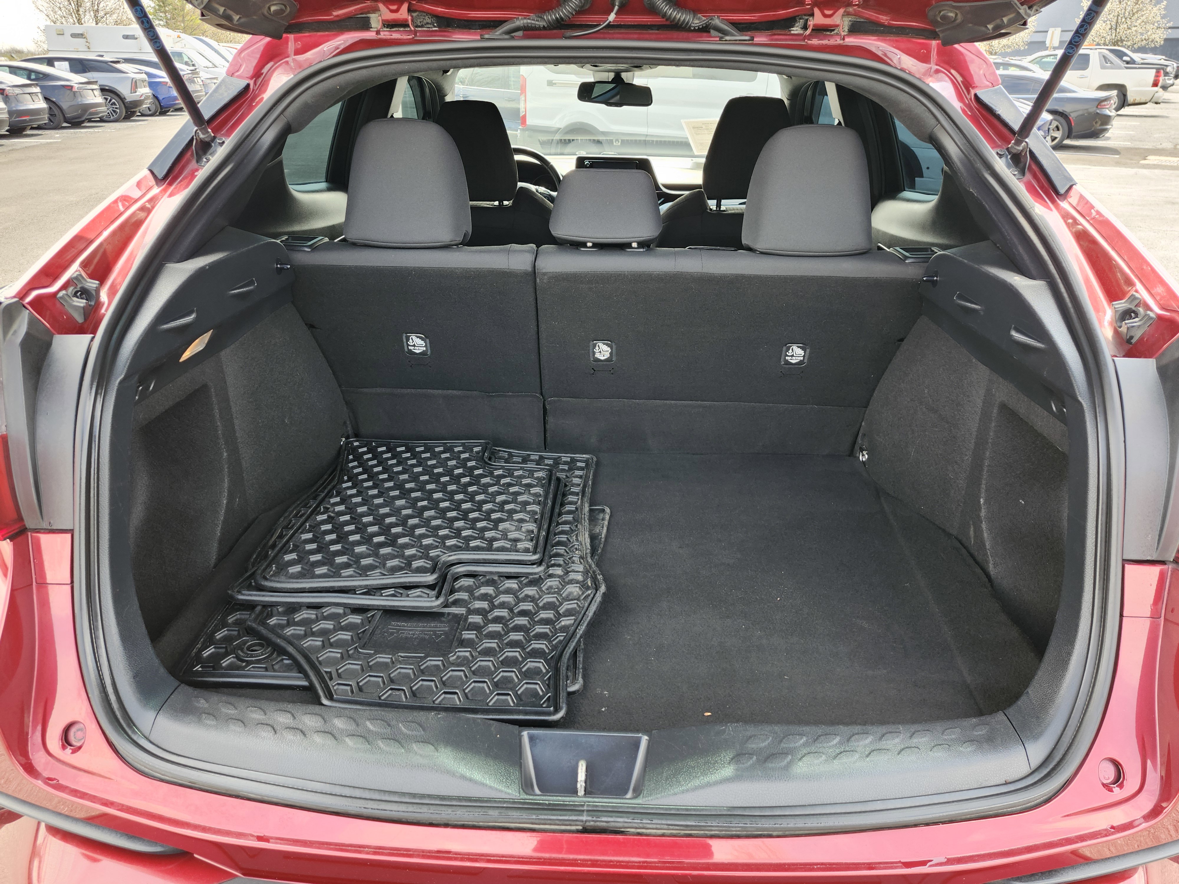 Used 2018 Toyota C-HR XLE image 20