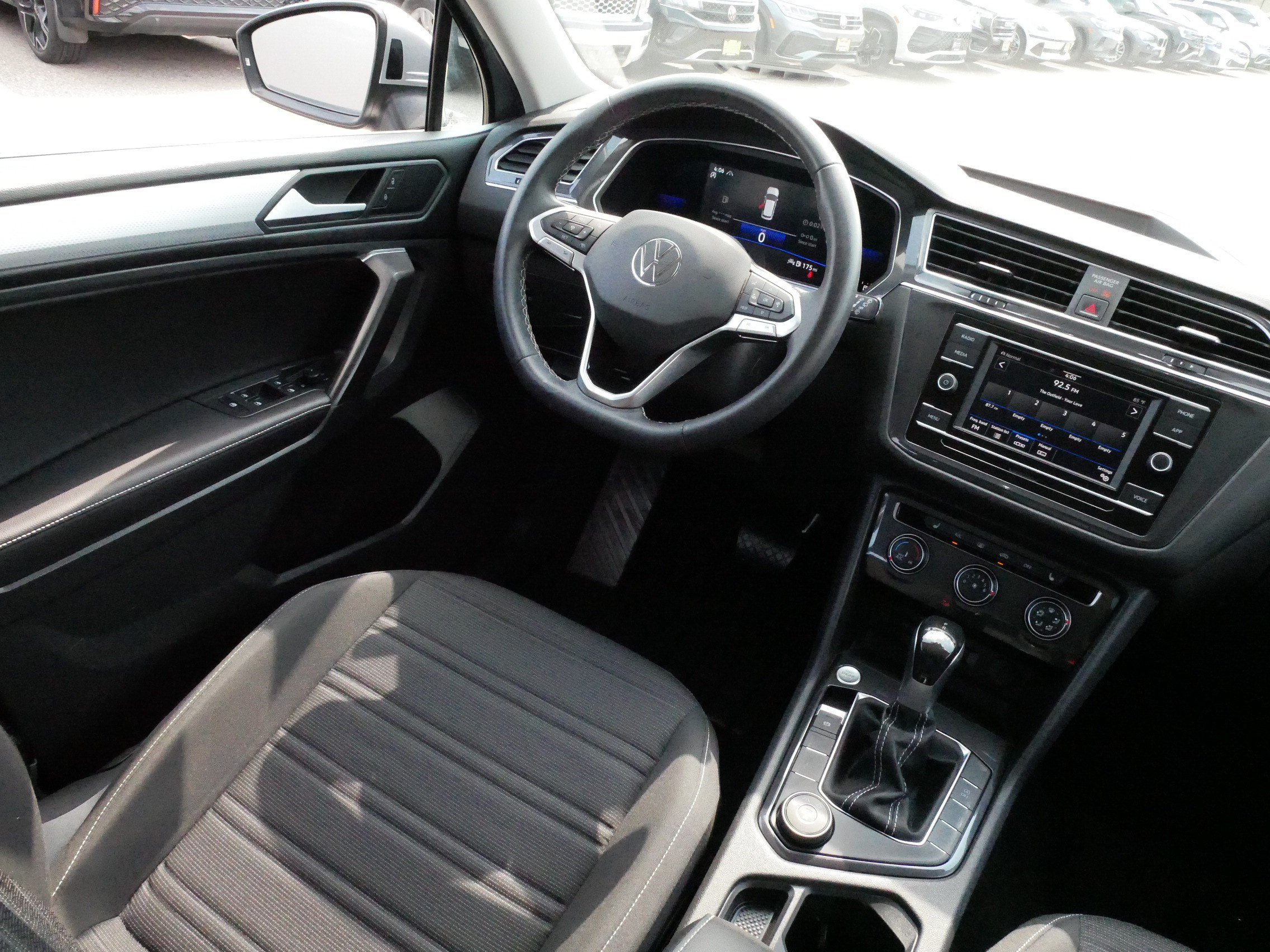 Used 2022 Volkswagen Tiguan S AWD/4WD image 9
