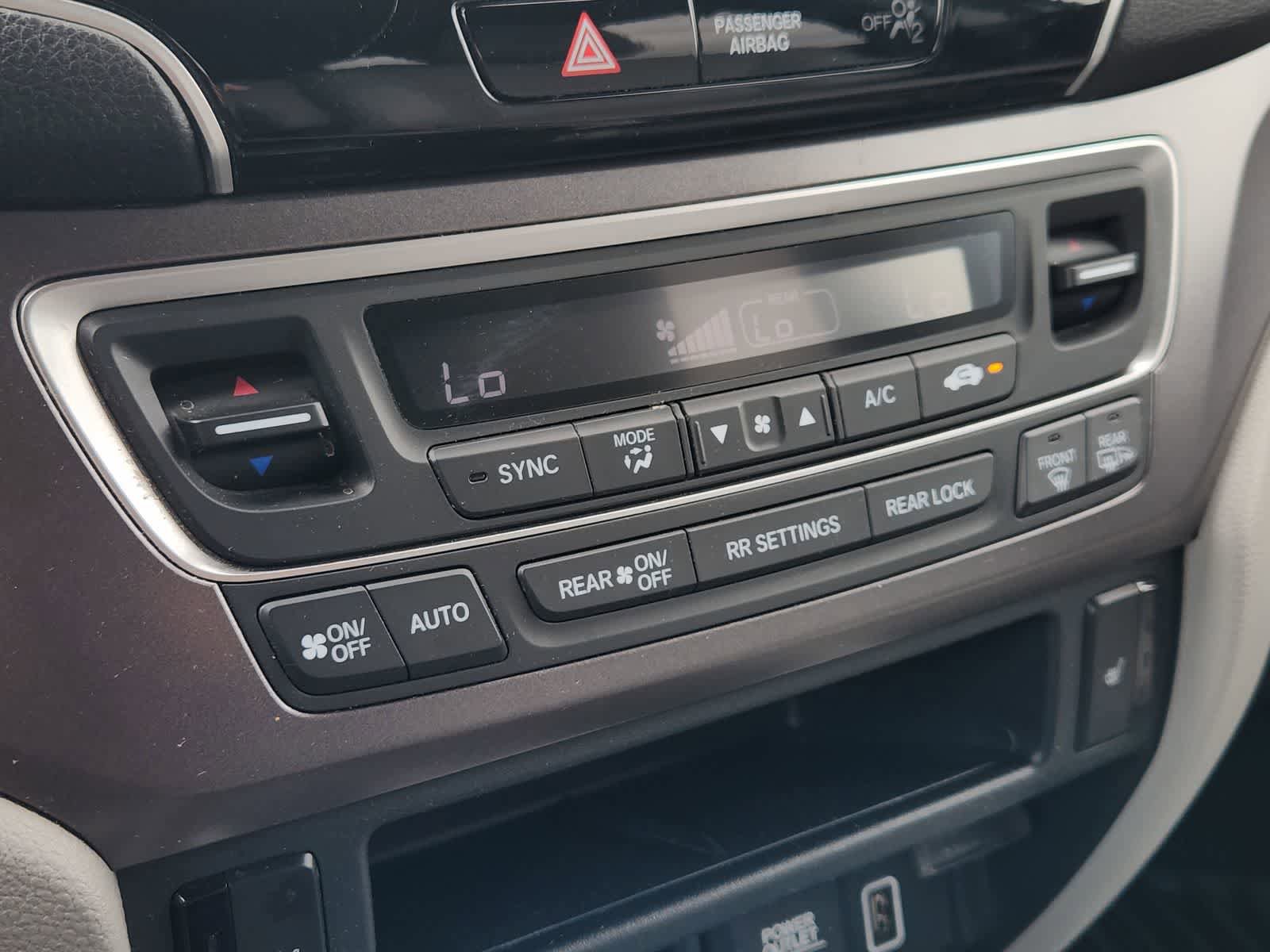 Used 2021 Honda Pilot Special Edition image 17