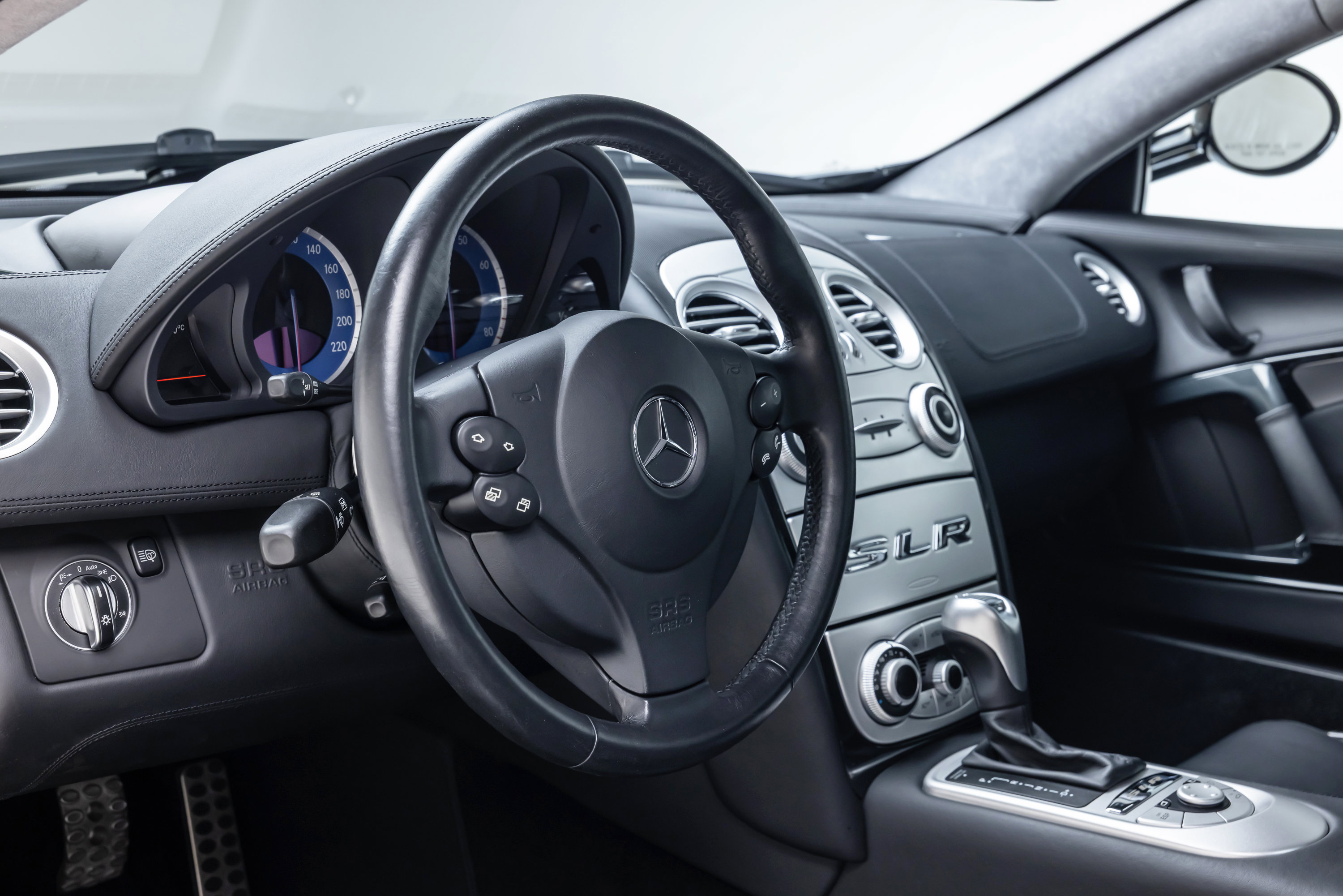 Used 2005 Mercedes-Benz SLR image 73