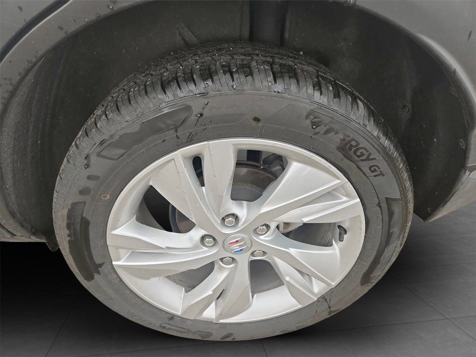 Used 2025 Buick Encore GX Preferred image 32