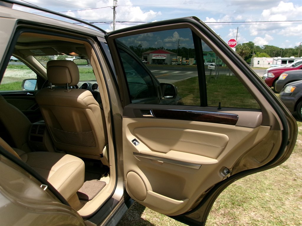 Used 2010 Mercedes-Benz ML 350 4MATIC image 19
