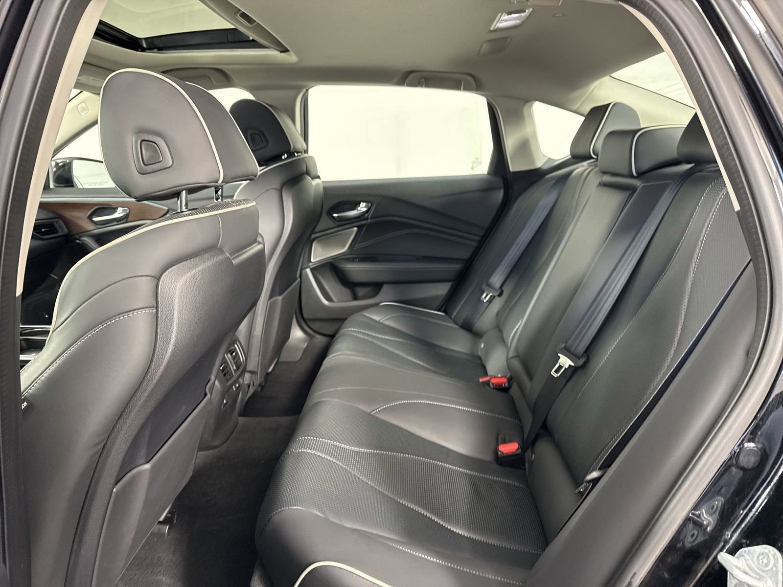 Certified 2023 Acura TLX SH-AWD w/ Advance Package image 24