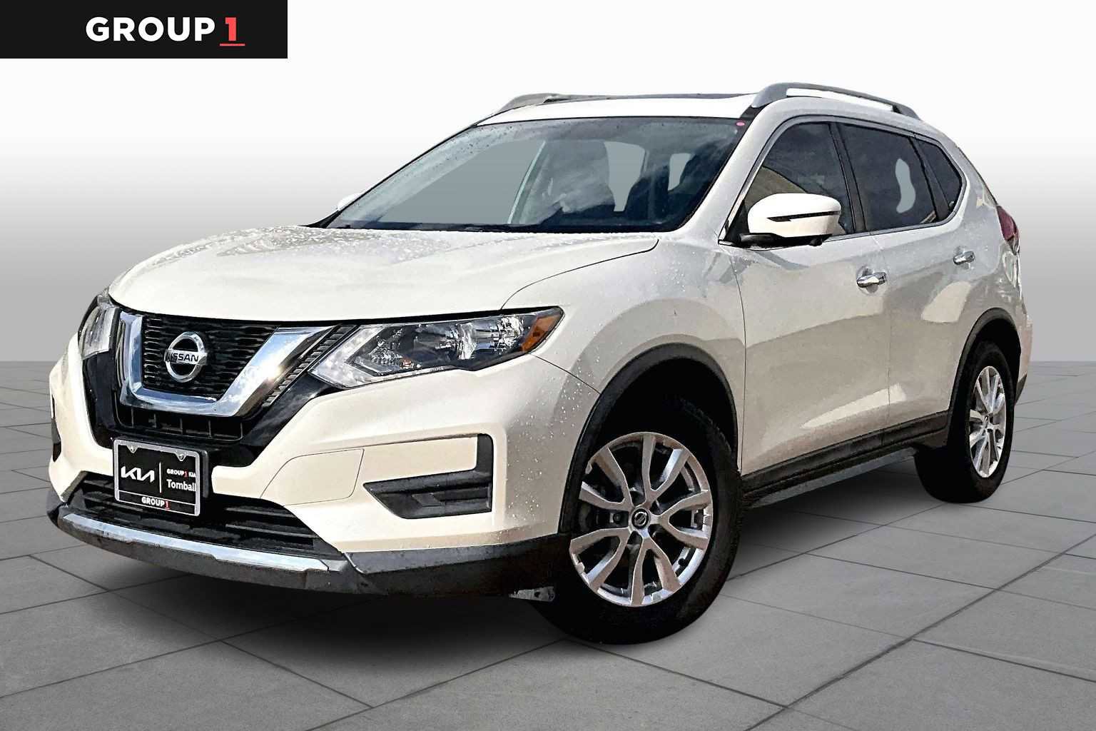 Used 2017 Nissan Rogue SV