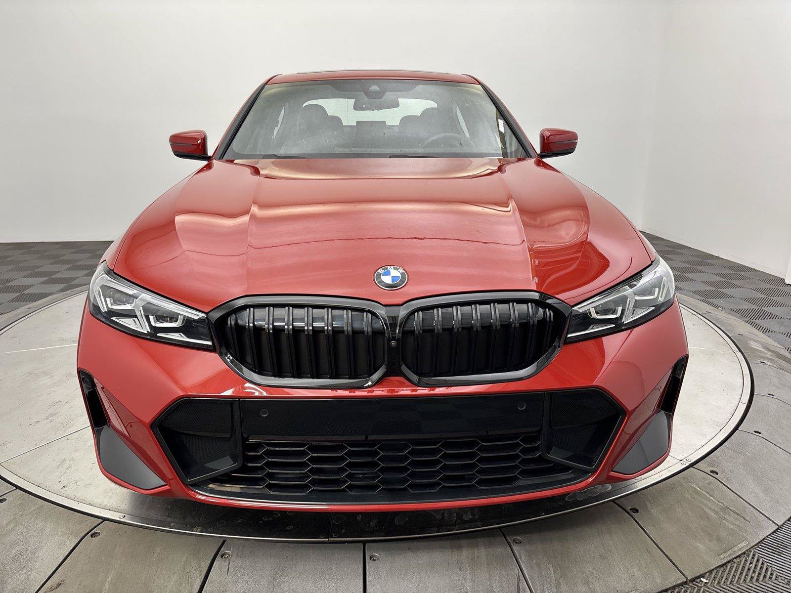 Used 2023 BMW 330i xDrive Sedan w/ M Sport Package AWD/4WD image 14