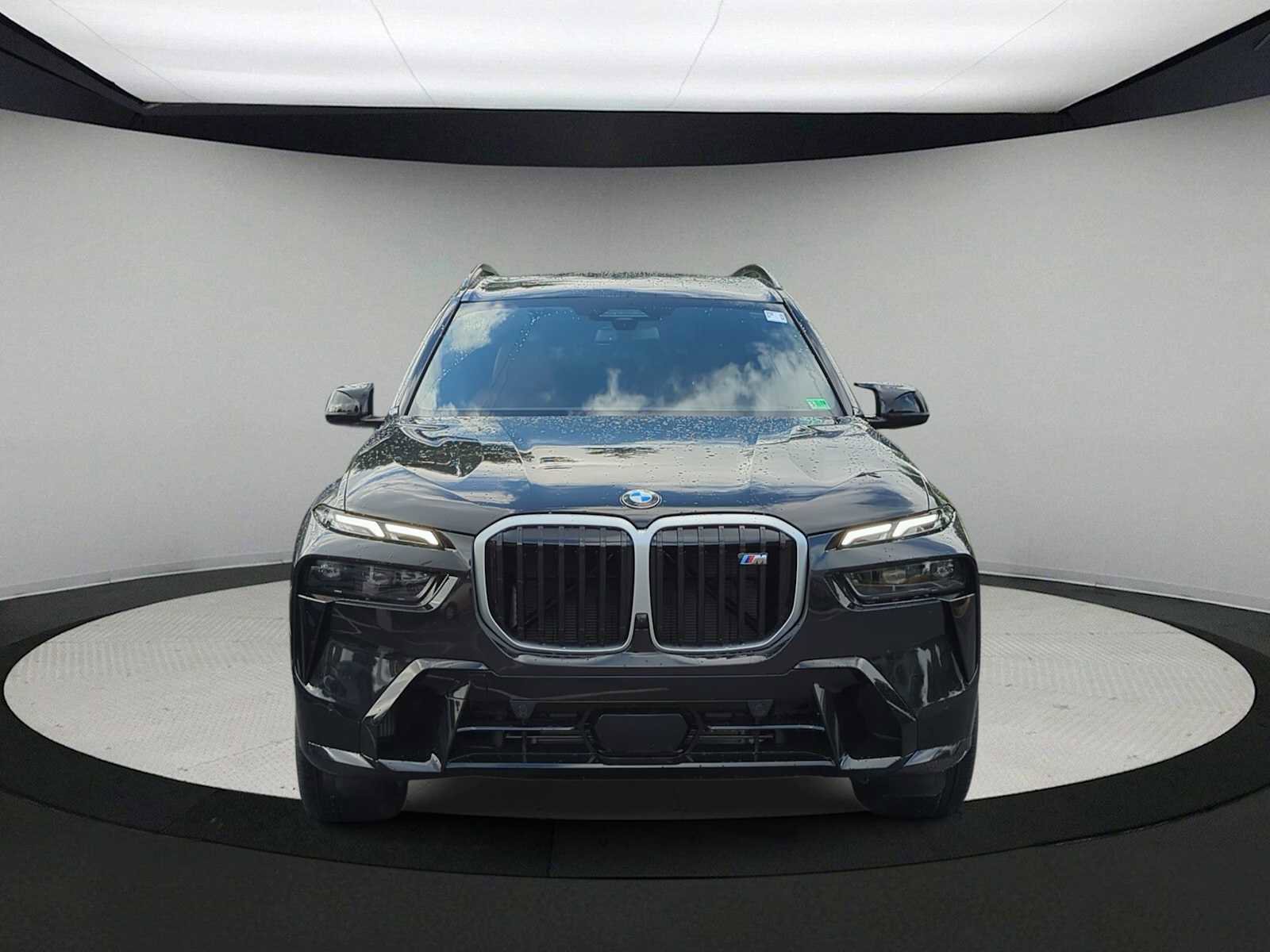 Used 2026 BMW X7 M60i AWD/4WD image 3