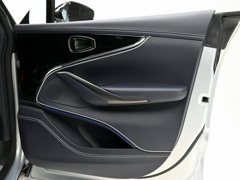 Used 2026 Aston Martin DBX S image 23