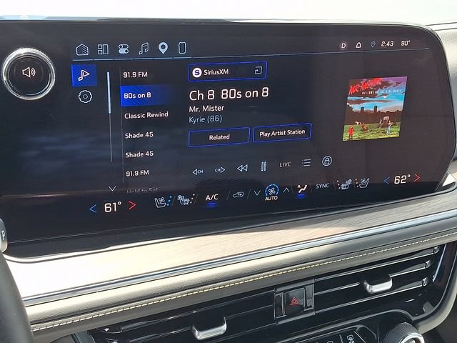 Used 2026 Chevrolet Suburban Premier AWD/4WD image 13