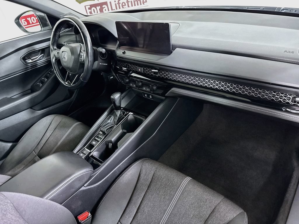 Used 2024 Honda Accord Sport image 30