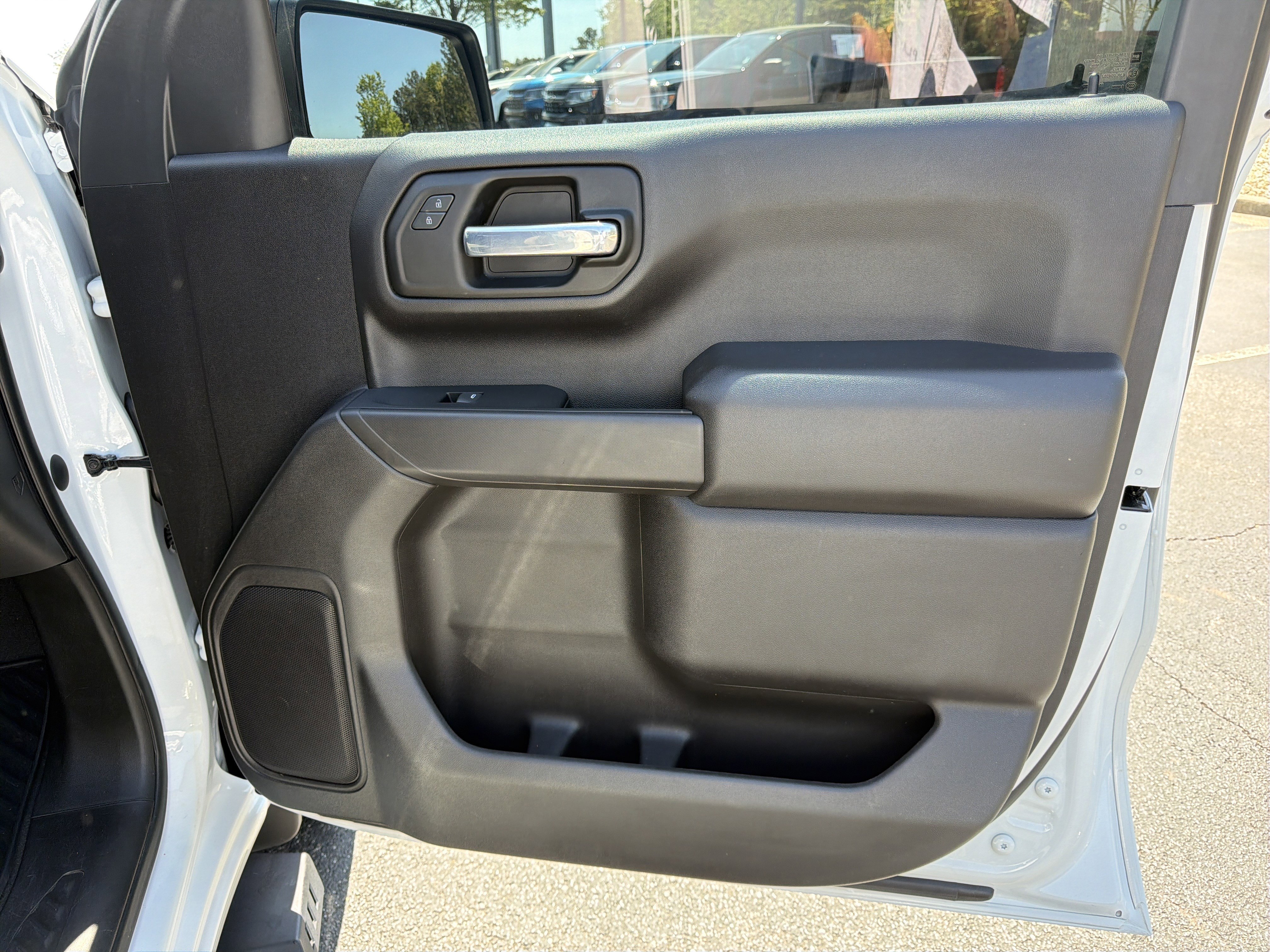 Used 2022 Chevrolet Silverado 1500 Custom w/ LPO, Dark Essentials Package RWD image 14