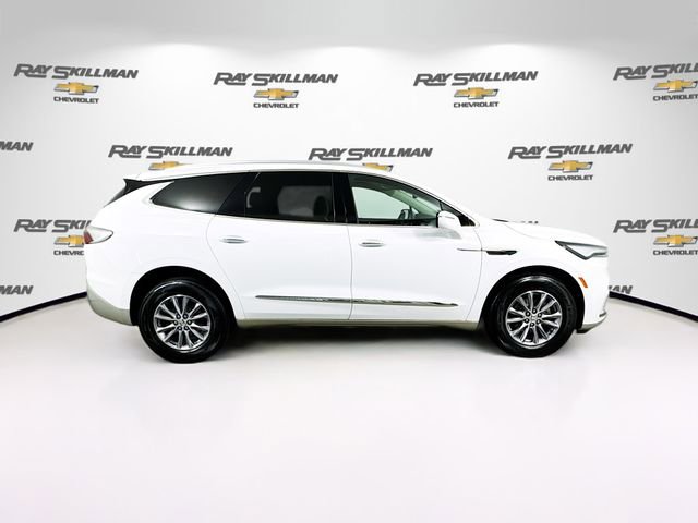 Used 2023 Buick Enclave Essence AWD/4WD image 8