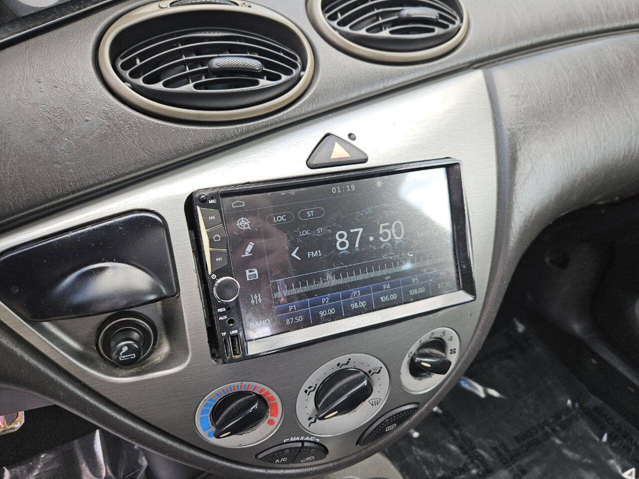 Used 2002 Ford Focus SVT image 16