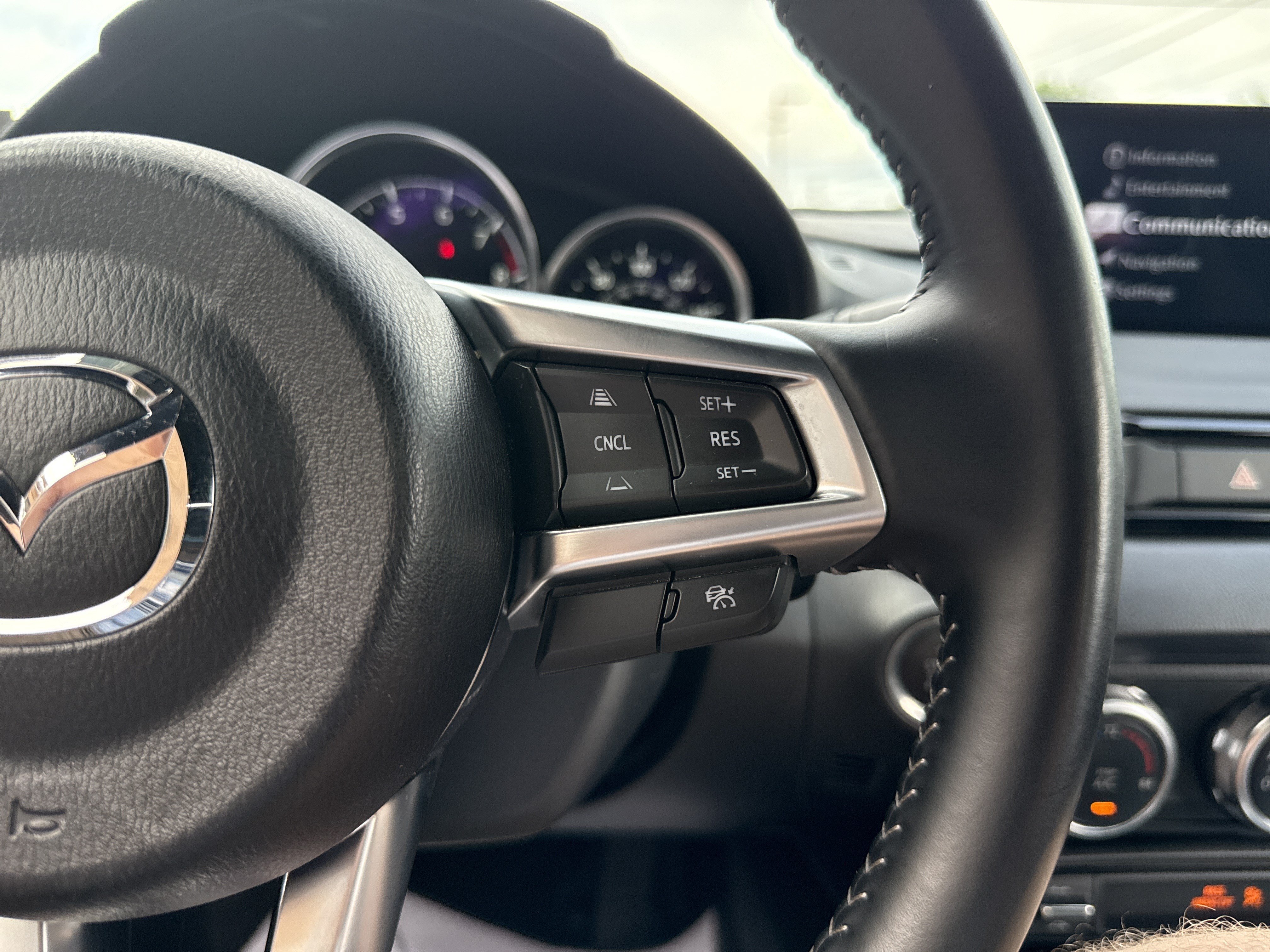 Used 2025 MAZDA MX-5 Miata RF Grand Touring RWD image 18
