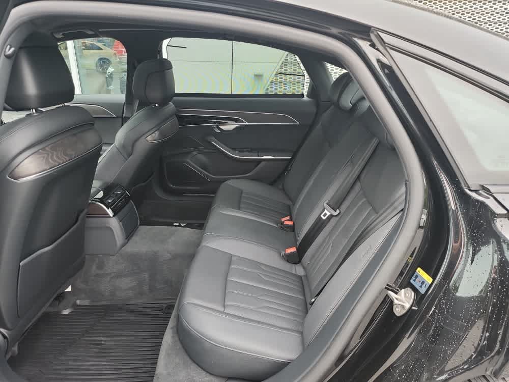 Used 2022 Audi A8 L 3.0T AWD/4WD image 13