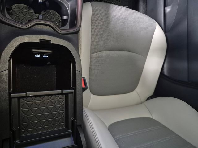 Used 2023 Toyota RAV4 Limited image 32