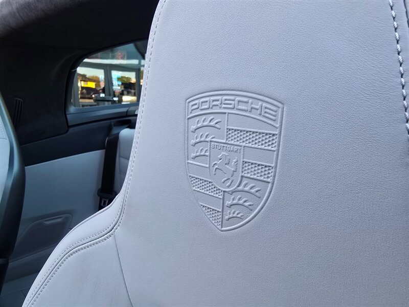 Used 2026 Porsche 911 Targa 4 GTS AWD/4WD image 17