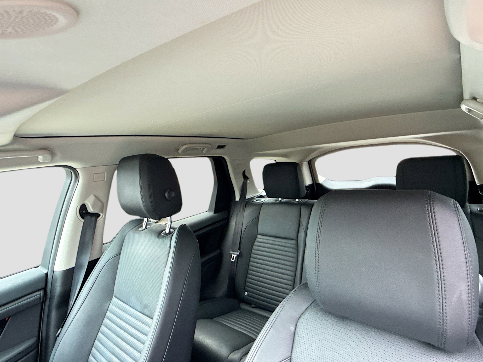 Certified 2025 Land Rover Discovery Sport S image 26