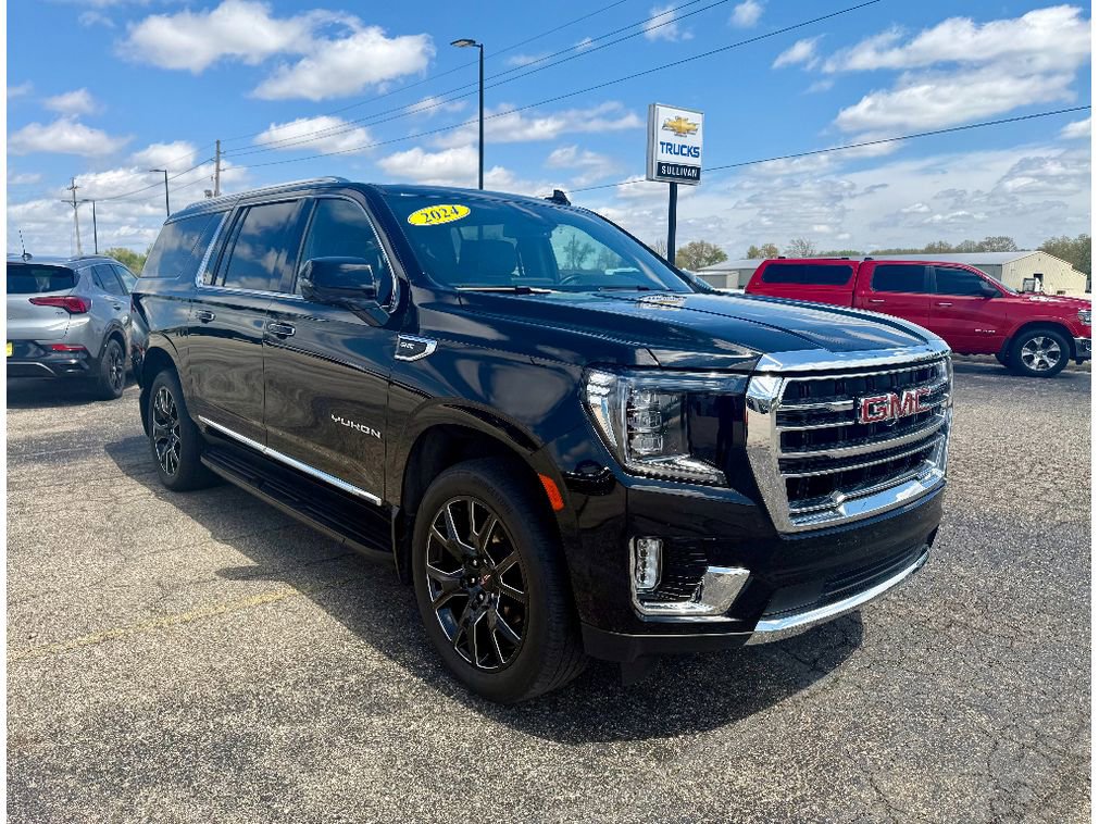 Used 2024 GMC Yukon XL SLT w/ SLT Luxury Package image 6