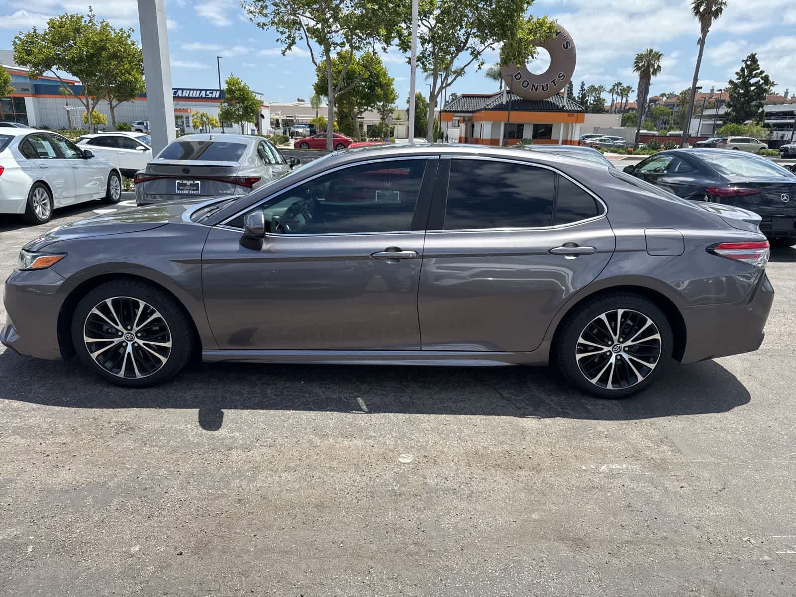 Used 2018 Toyota Camry SE FWD image 20