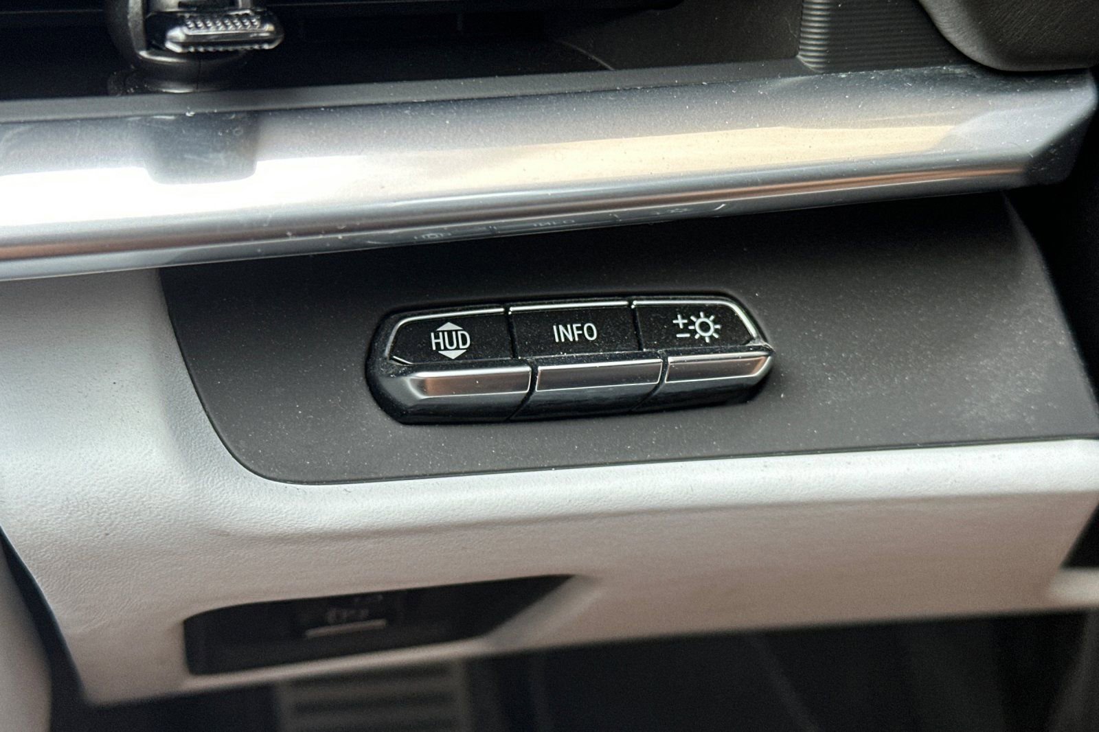 Used 2022 Chevrolet Corvette Stingray Premium Conv w/ Z51 Performance Package image 37