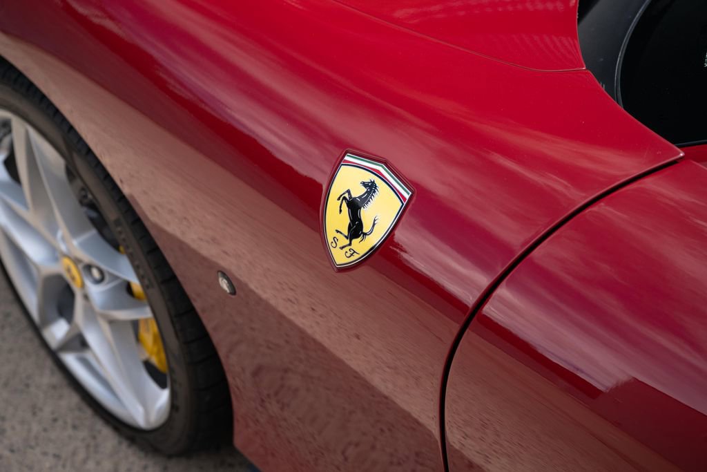 Certified 2022 Ferrari Roma RWD image 17