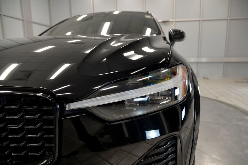 Used 2023 Volvo XC60 T8 Ultimate w/ Protection Package Premier image 11