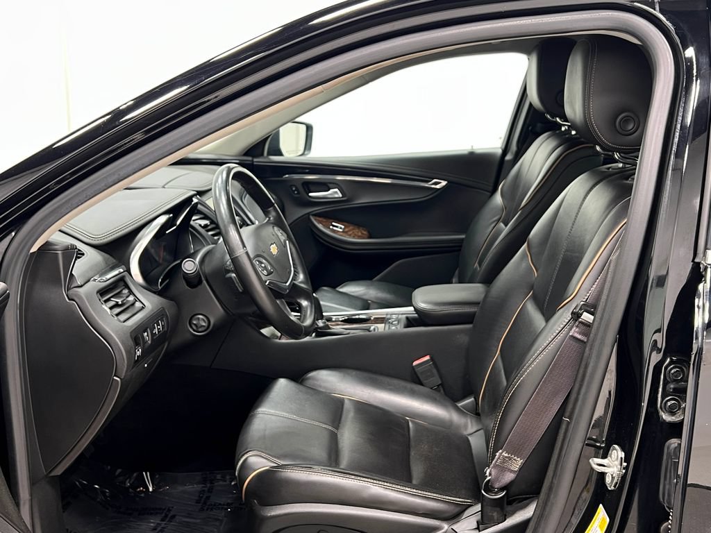Used 2015 Chevrolet Impala LTZ FWD image 13