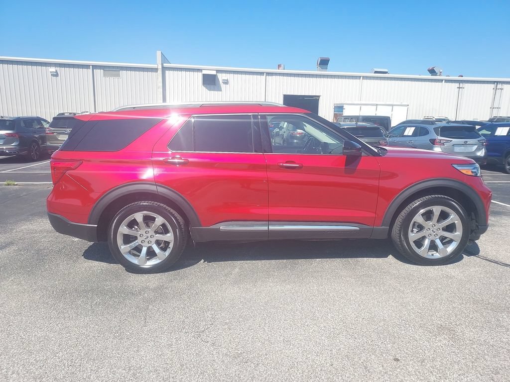 Used 2020 Ford Explorer Platinum w/ Premium Technology Package AWD/4WD image 8