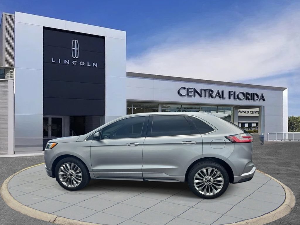 Used 2021 Ford Edge Titanium w/ Equipment Group 301A FWD image 7
