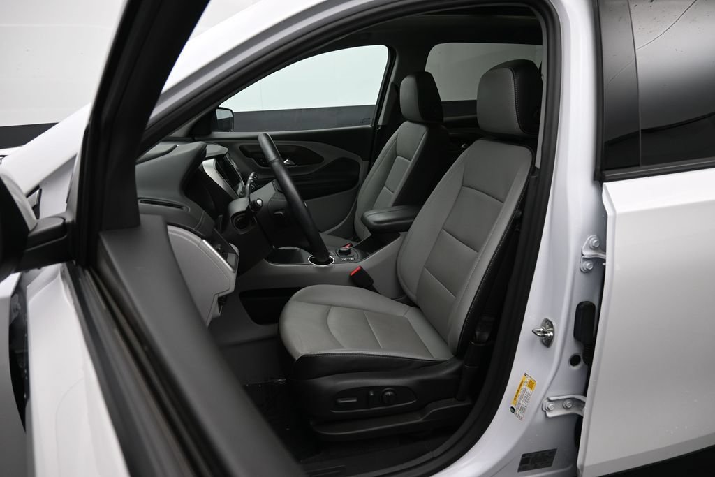 Used 2024 GMC Terrain SLT w/ Infotainment Package II AWD/4WD image 21