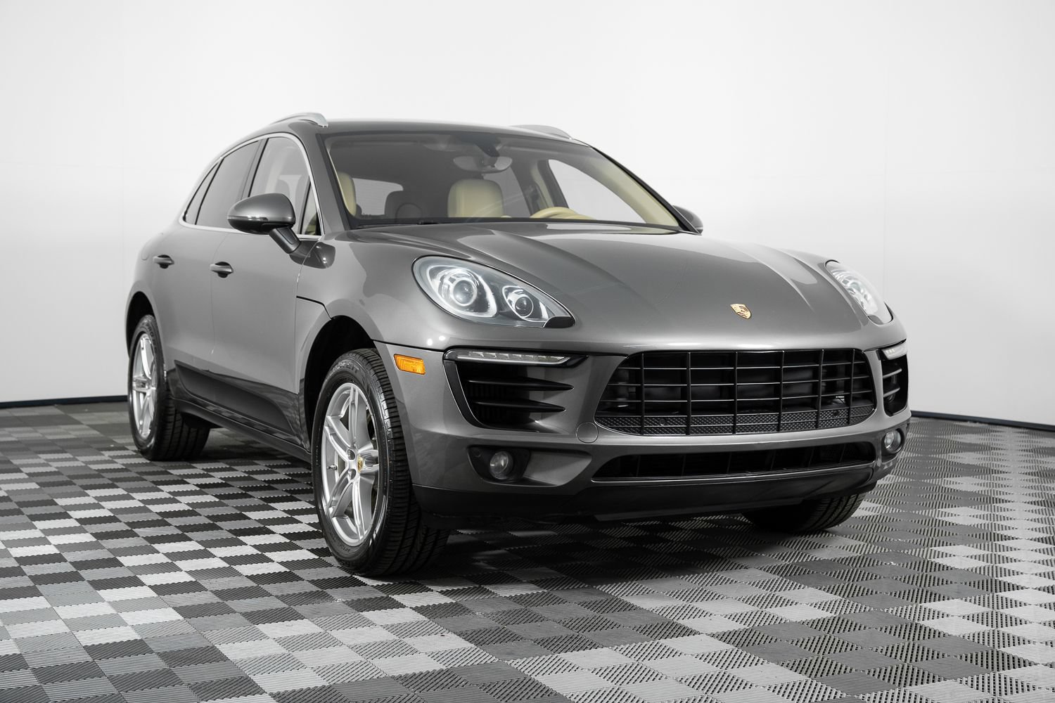 Used 2016 Porsche Macan S AWD/4WD image 10