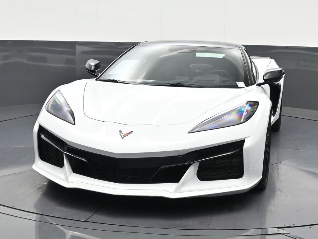 Used 2025 Chevrolet Corvette Z06 image 9