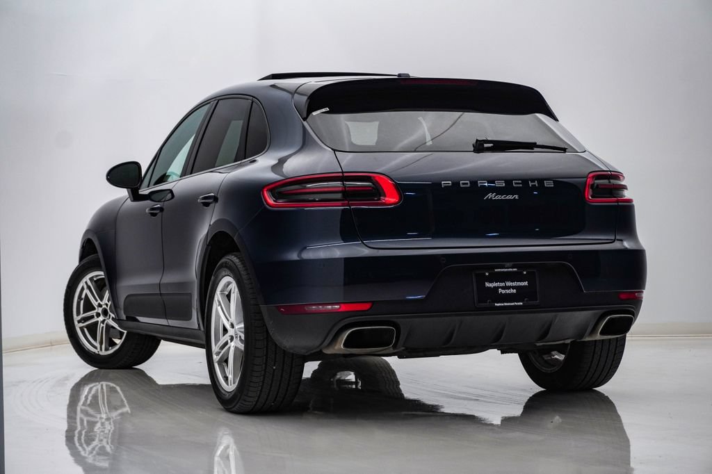Used 2017 Porsche Macan AWD/4WD image 3
