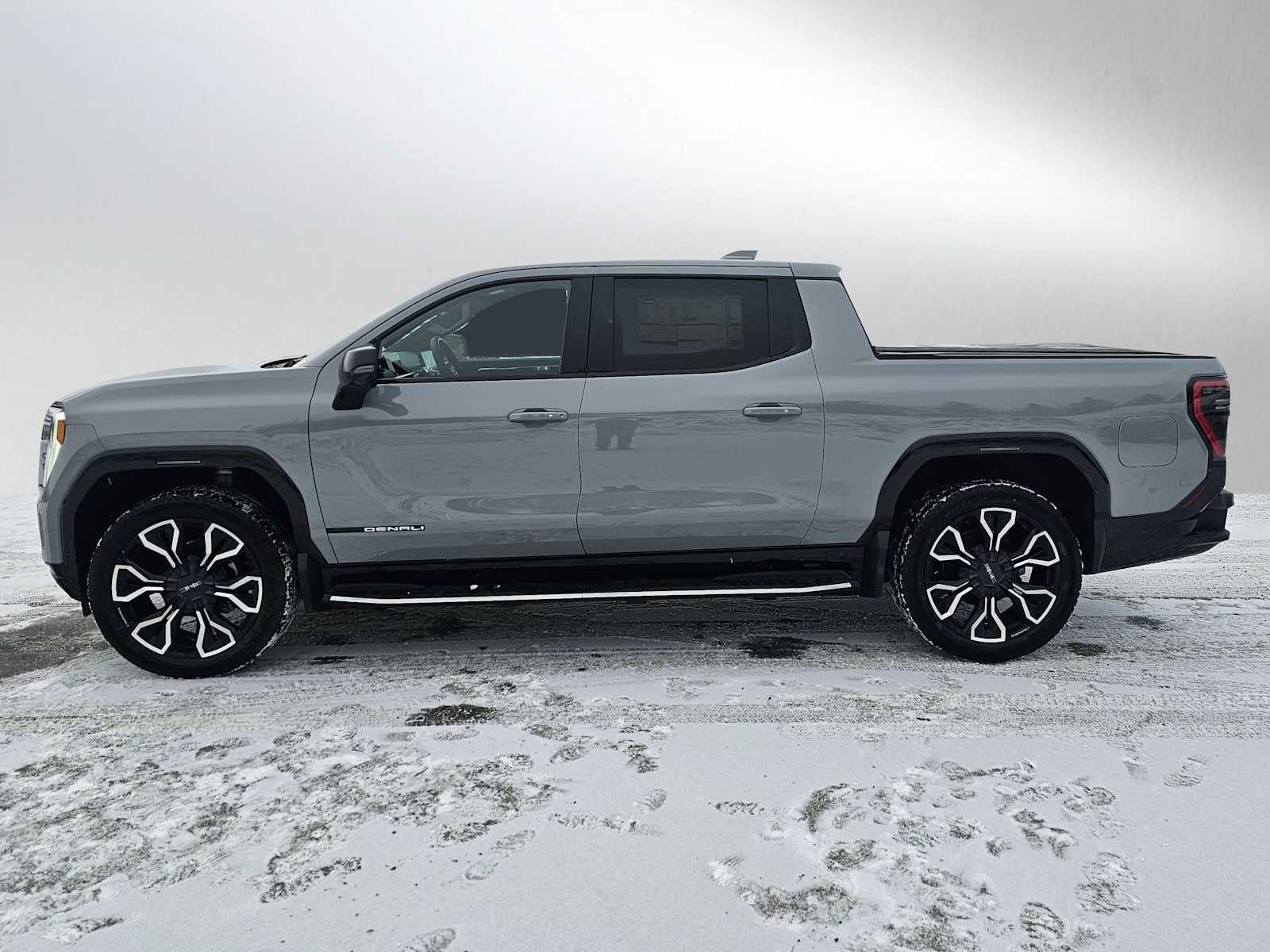 New 2024 GMC Sierra EV Denali AWD/4WD image 2