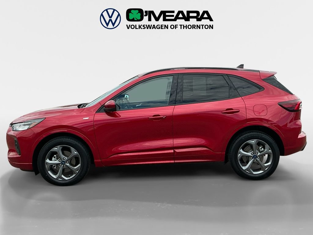 Used 2024 Ford Escape ST-Line Select w/ Tech Pack #2 AWD/4WD image 2