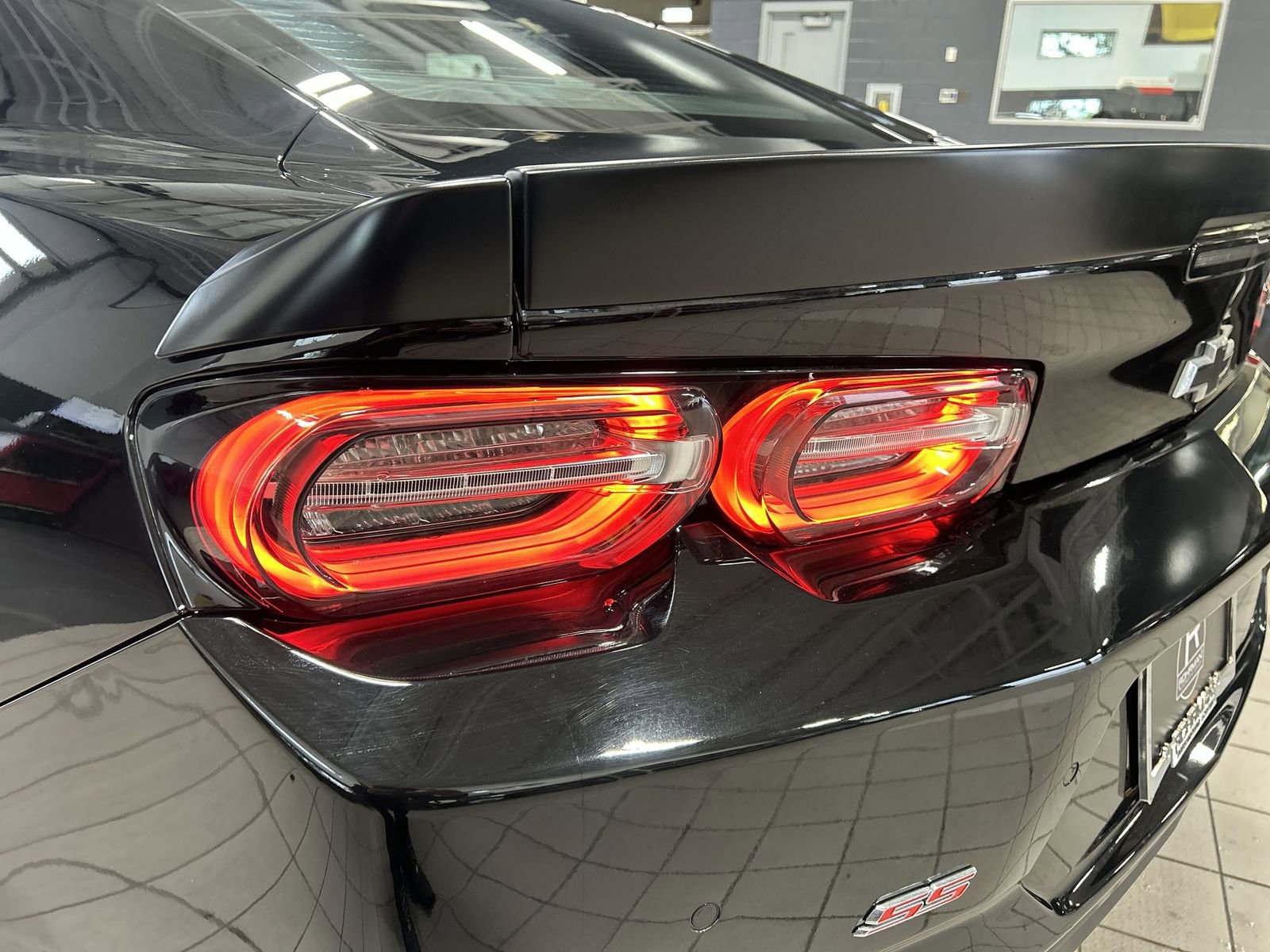 Used 2021 Chevrolet Camaro SS RWD image 36