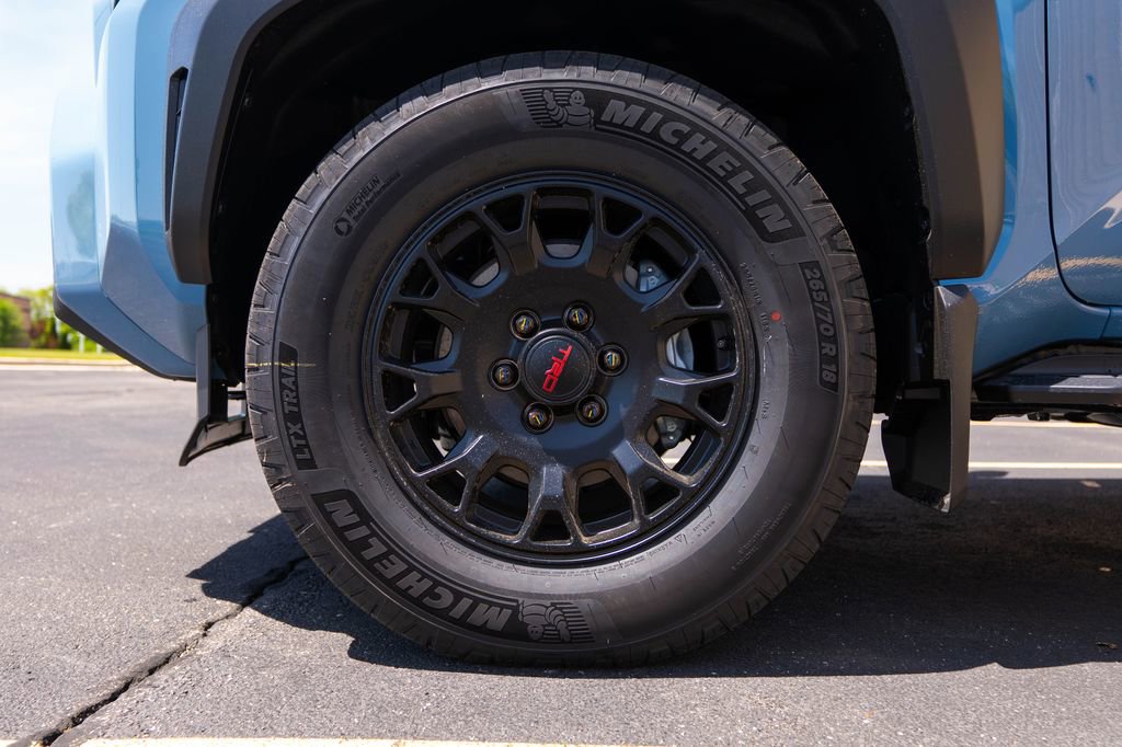 New 2026 Toyota 4Runner TRD Off-Road Premium AWD/4WD image 10