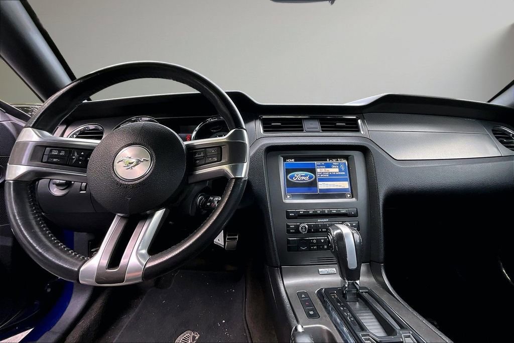 Used 2013 Ford Mustang GT Premium w/ Electronics Pkg RWD image 8
