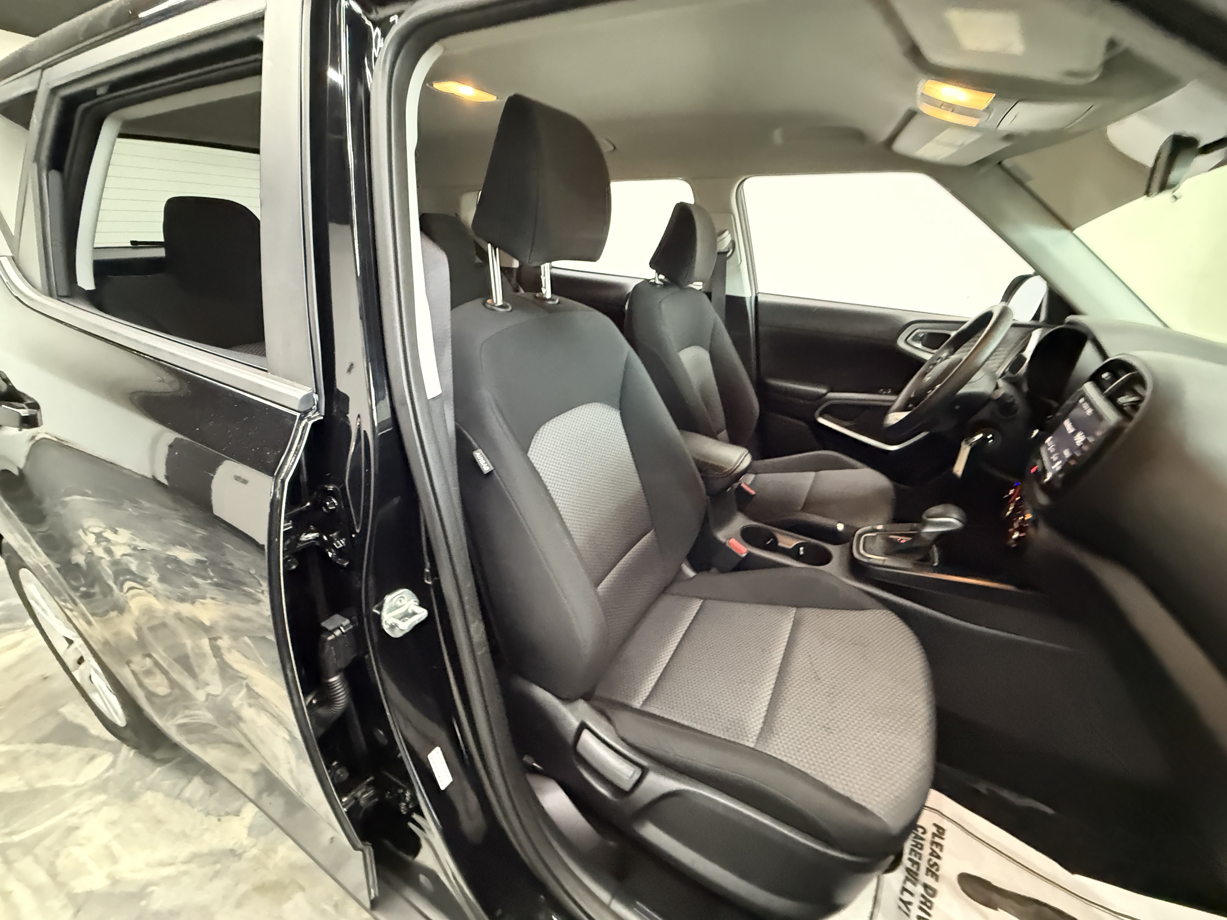 Used 2022 Kia Soul LX FWD image 18