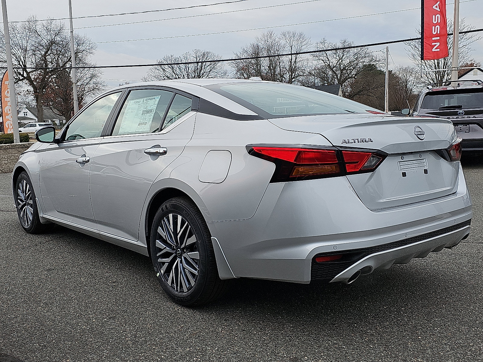 New 2025 Nissan Altima 2.5 SV w/ SV Premium Package image 3