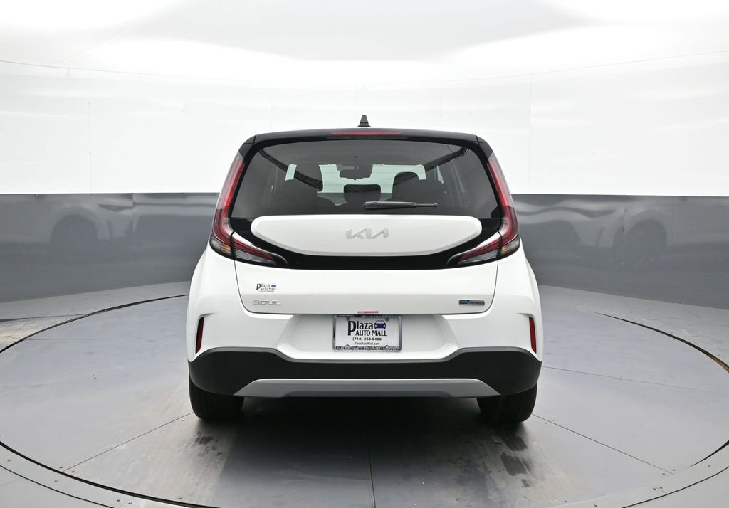 Certified 2023 Kia Soul EX image 7