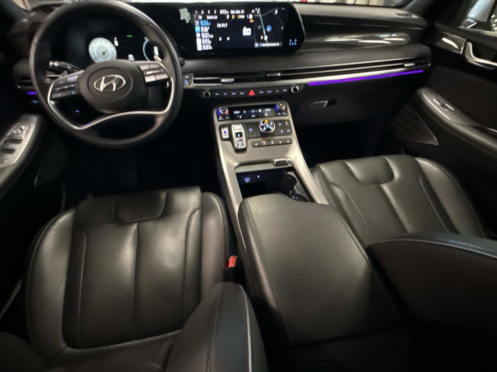 Used 2024 Hyundai Palisade Calligraphy image 16