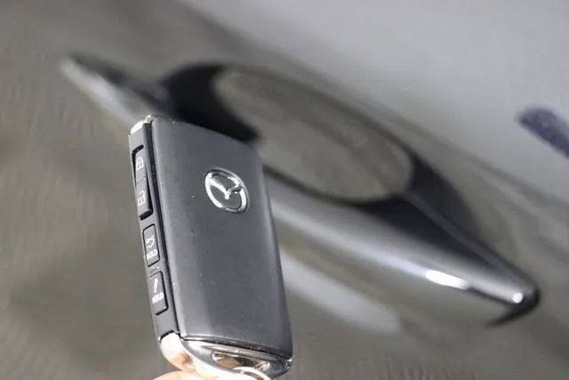 Certified 2025 MAZDA MAZDA3 2.5 Turbo Sedan w/Premium Plus AWD/4WD image 24