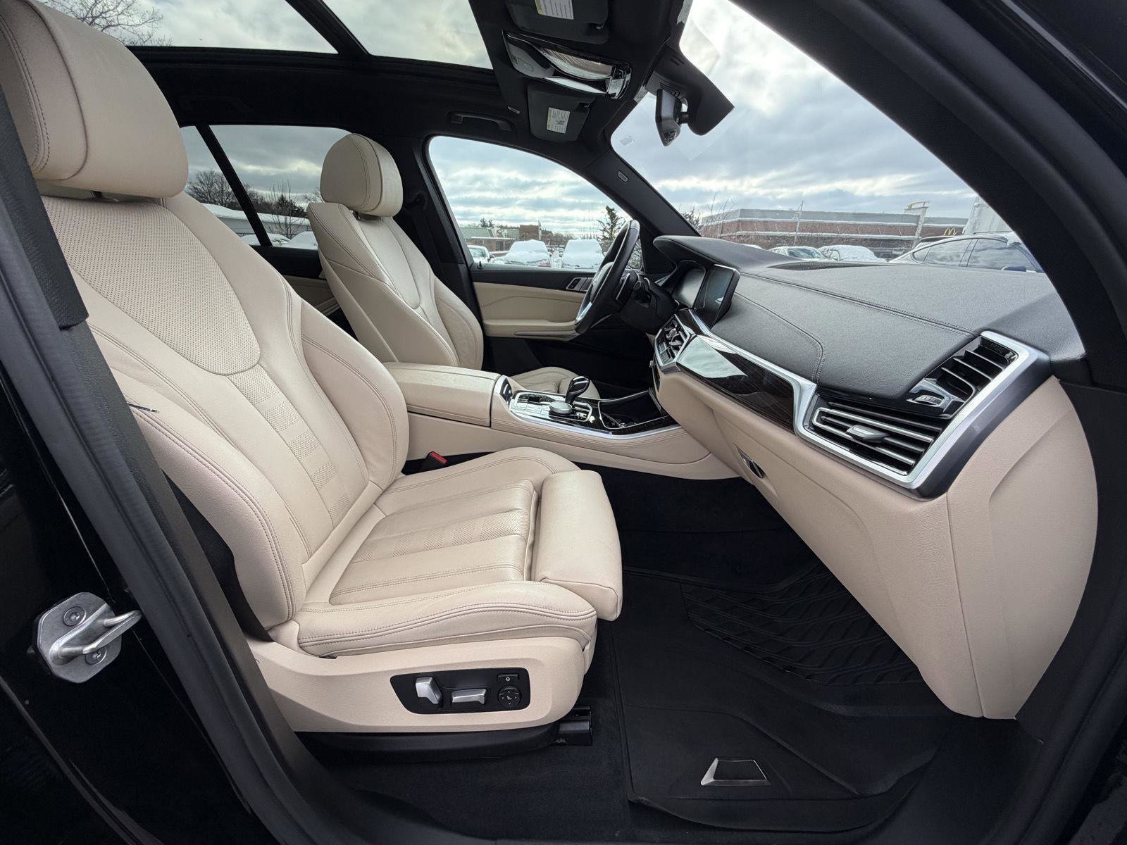 Used 2021 BMW X5 xDrive40i w/ Convenience Package 3 image 28