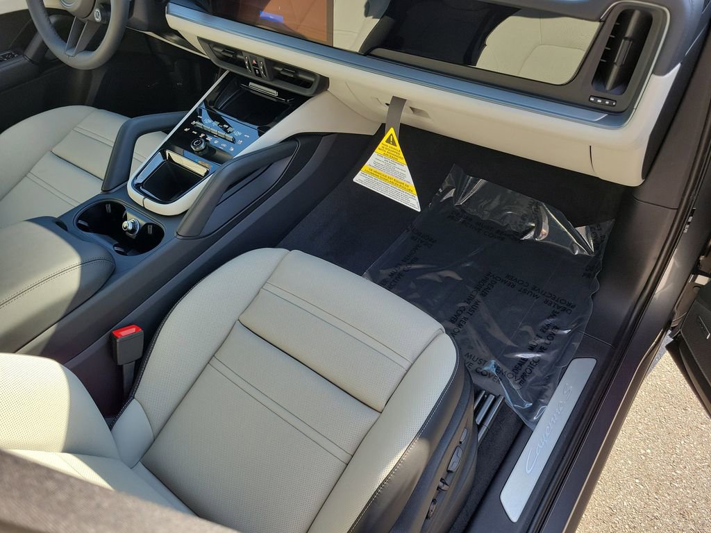 New 2026 Porsche Cayenne S AWD/4WD image 19