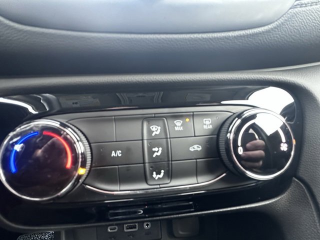 Used 2023 Buick Encore GX Preferred image 25