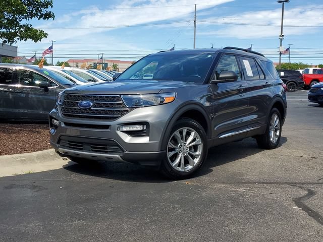 Used 2023 Ford Explorer XLT w/ Equipment Group 202A AWD/4WD image 1