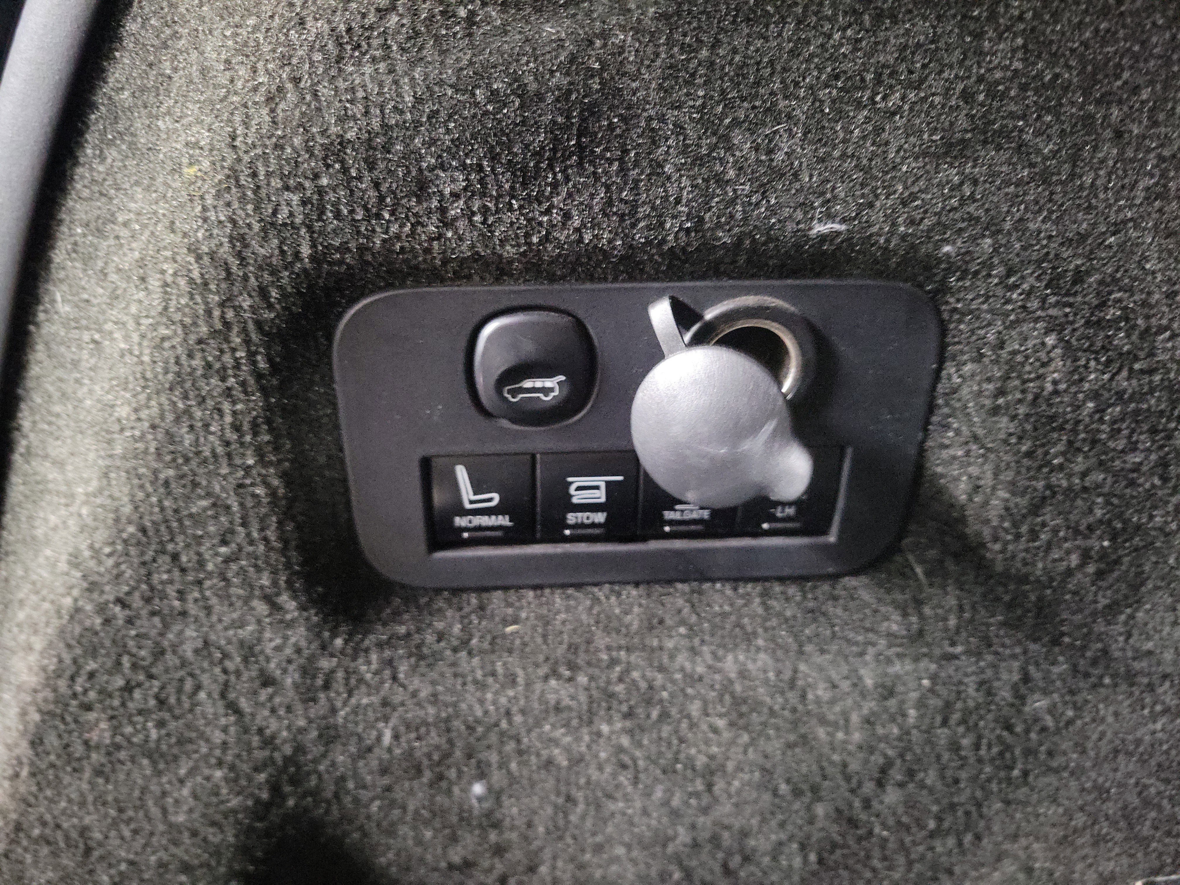 Used 2015 Lincoln MKT AWD w/ Equipment Group 201A image 11