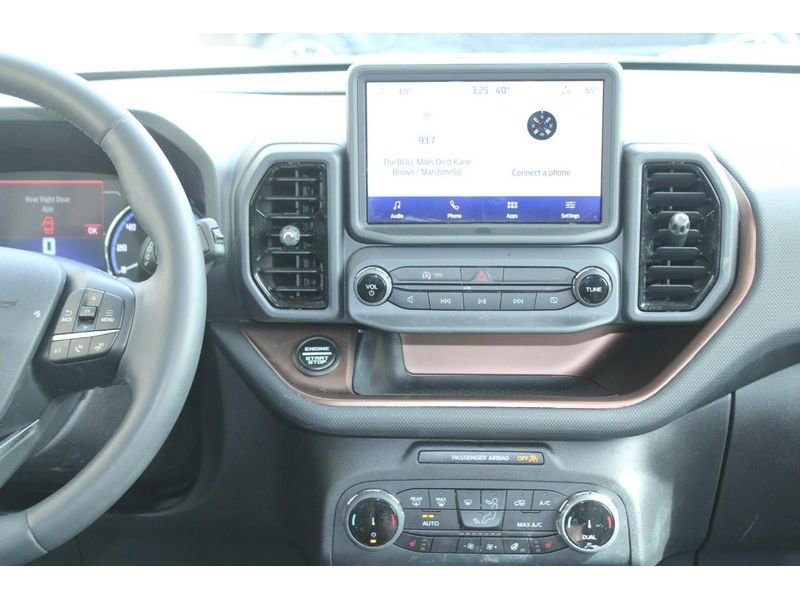 Used 2024 Ford Bronco Sport Outer Banks image 16