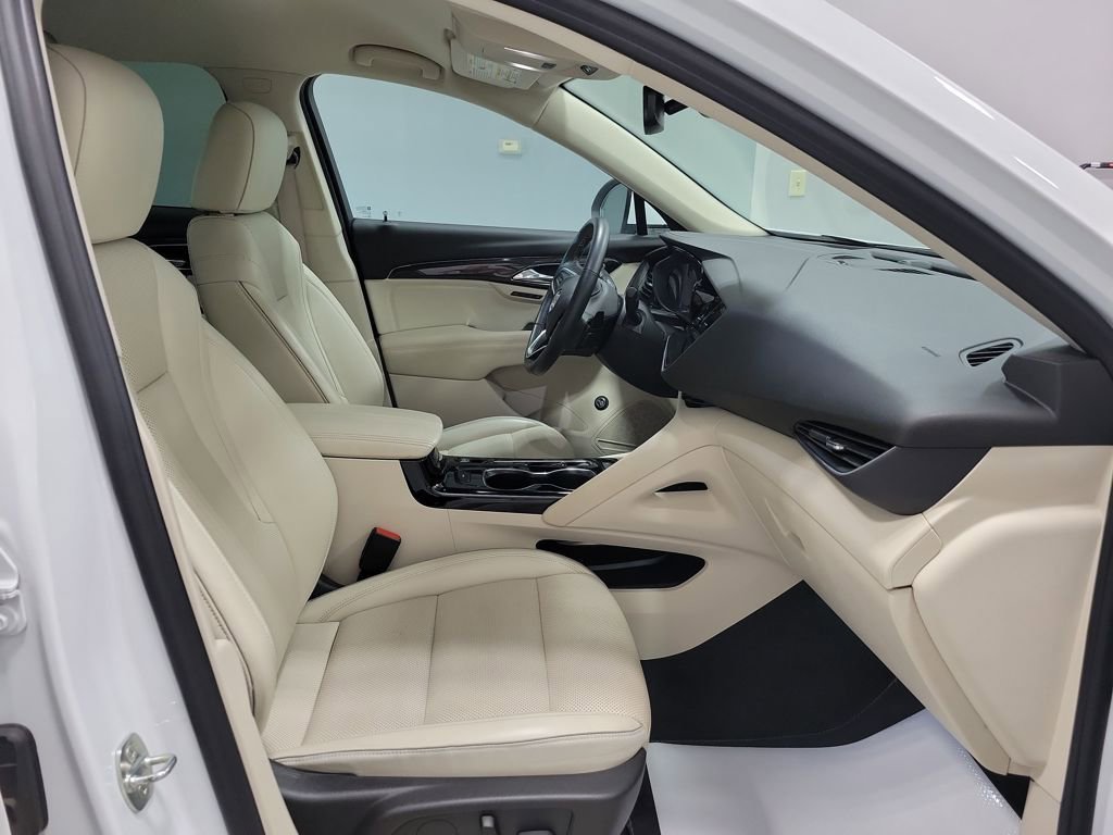 Used 2022 Buick Envision Essence w/ Safety Package FWD image 22